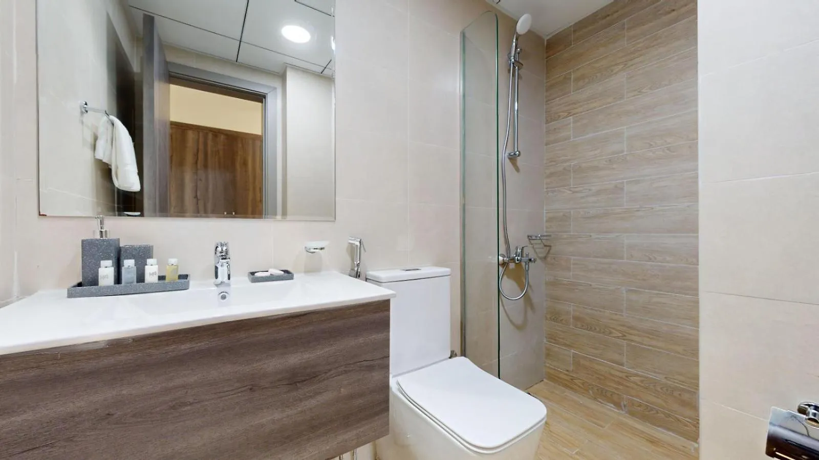 Rukan - Chic Studio In Dubailand United Arab Emirates